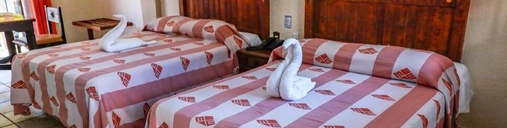 Hotel Hacienda Maria Eugenia 아카풀코 외부 사진