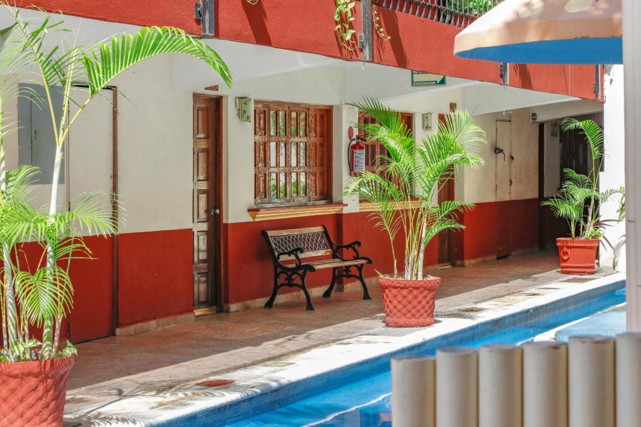Hotel Hacienda Maria Eugenia 아카풀코 외부 사진