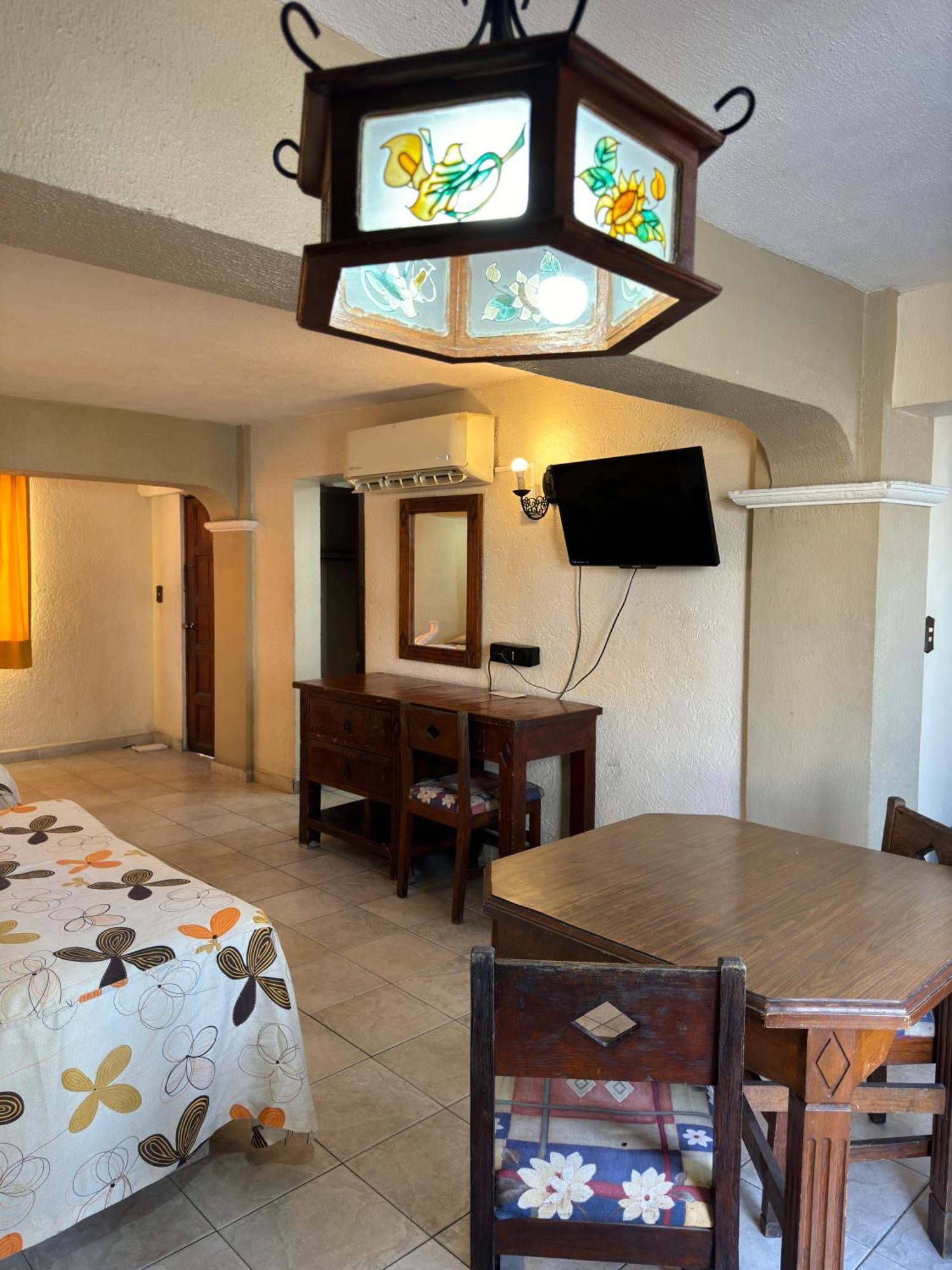 Hotel Hacienda Maria Eugenia 아카풀코 외부 사진
