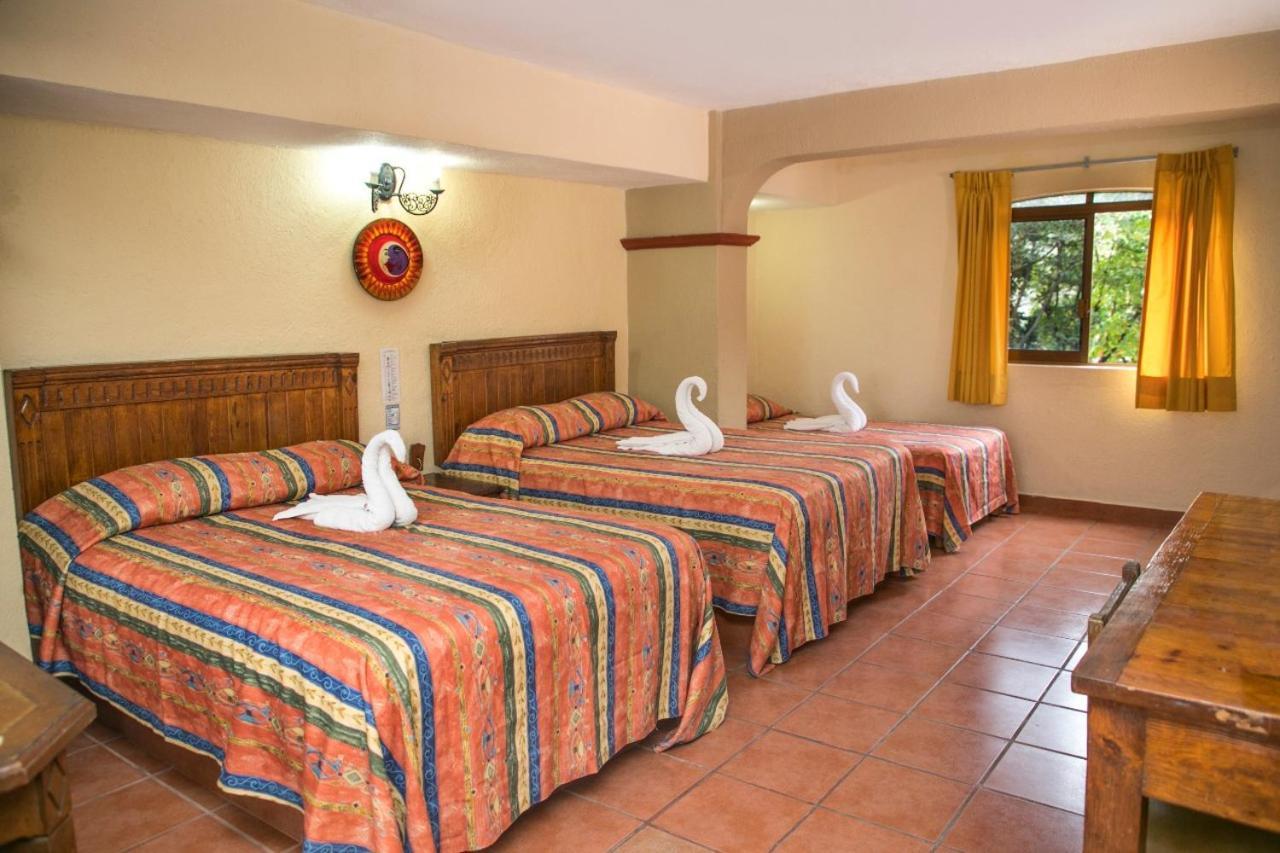 Hotel Hacienda Maria Eugenia 아카풀코 외부 사진