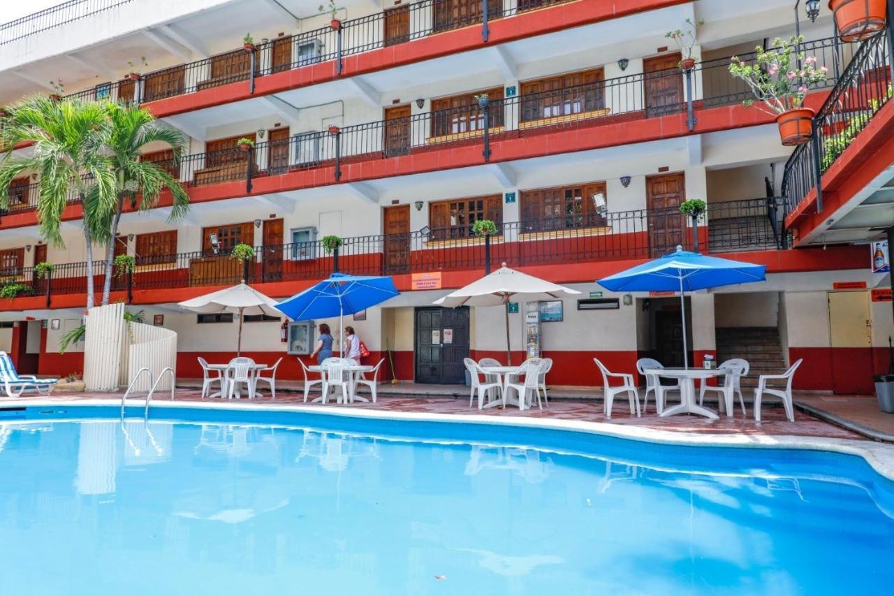 Hotel Hacienda Maria Eugenia 아카풀코 외부 사진